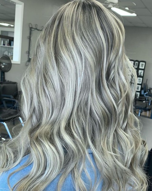 #fallishere #blondie #rootsbegone #pickmeup #collegegirl #msulaw