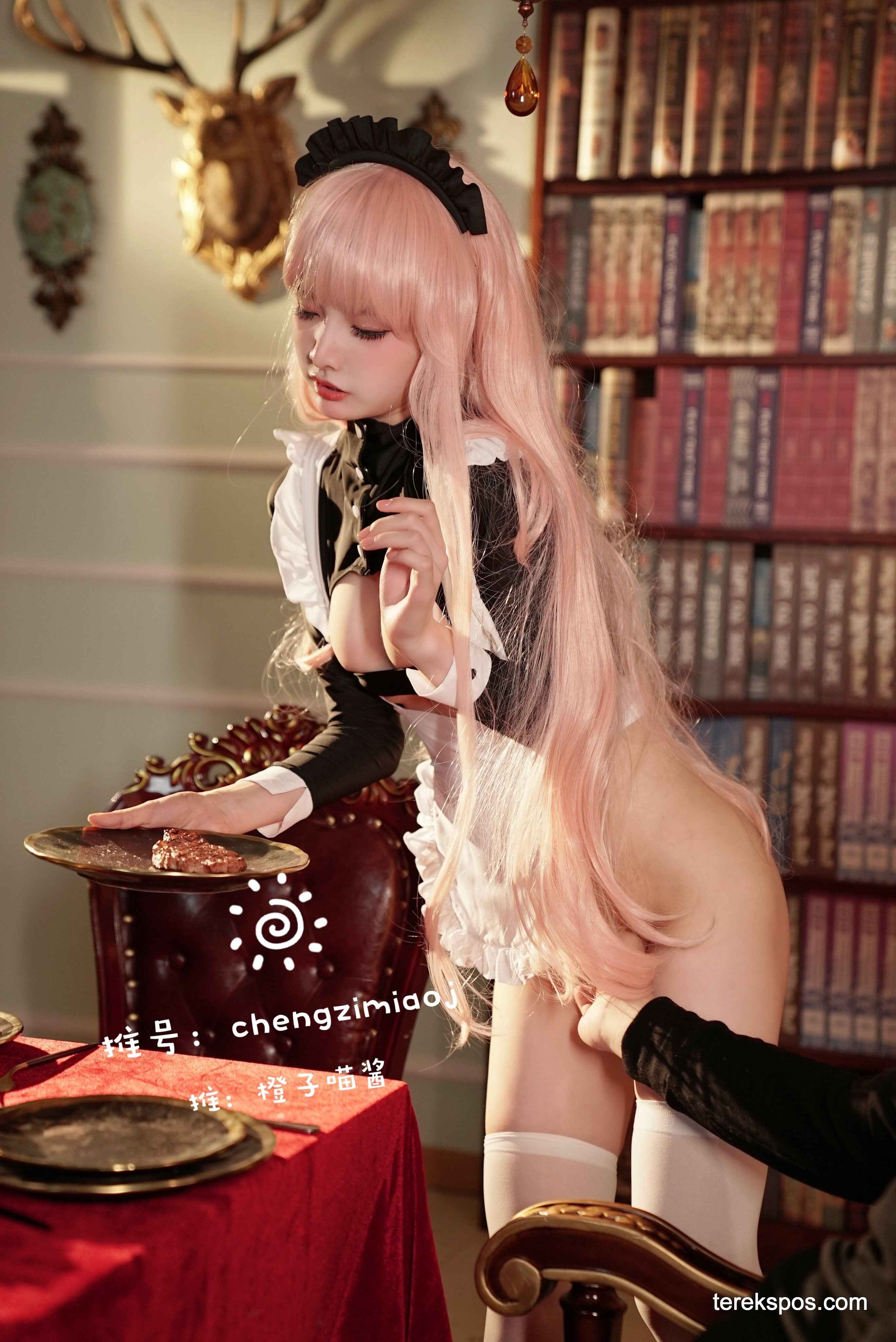 [terekspos.com] 31+ Foto Bugil Chengzimiaoj (橙子喵酱) Cosplay Maid (20)