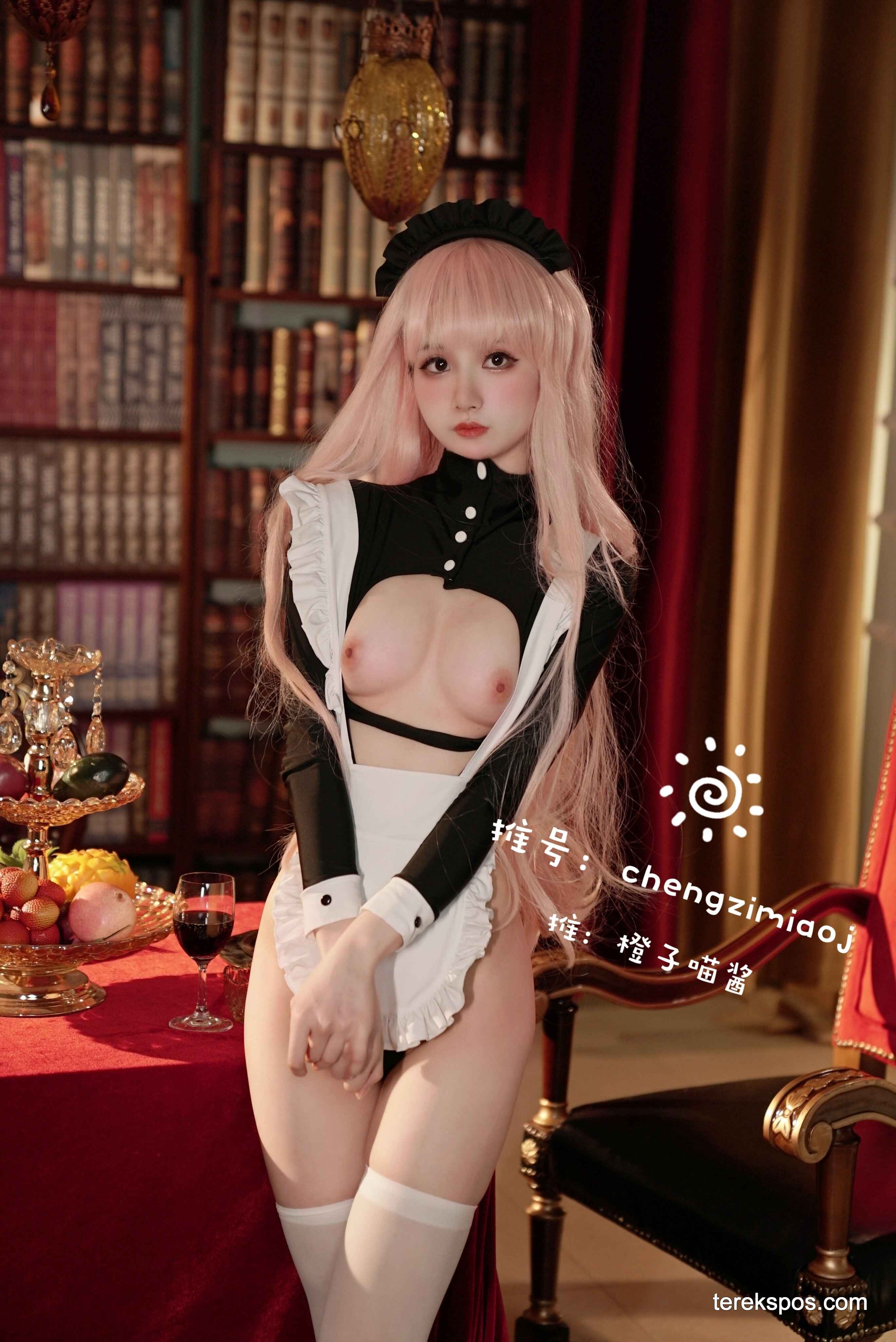 [terekspos.com] 31+ Foto Bugil Chengzimiaoj (橙子喵酱) Cosplay Maid (7)